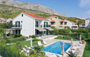 Four-Bedroom Holiday Home in Orij